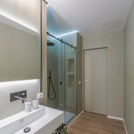 Palazzo Lucatelli Suite - Centro דירה טראפאני